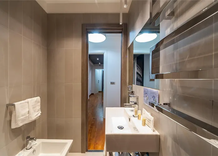 ゲストハウス イル ロッソ エ リ ブル 4*