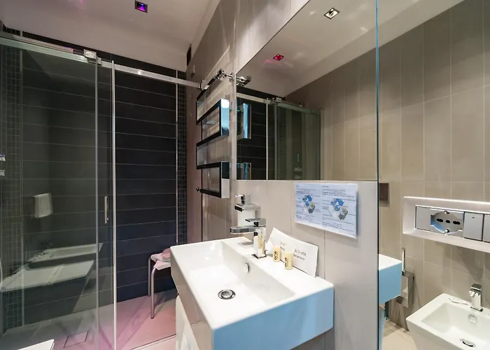 ゲストハウス イル ロッソ エ リ ブル 4*