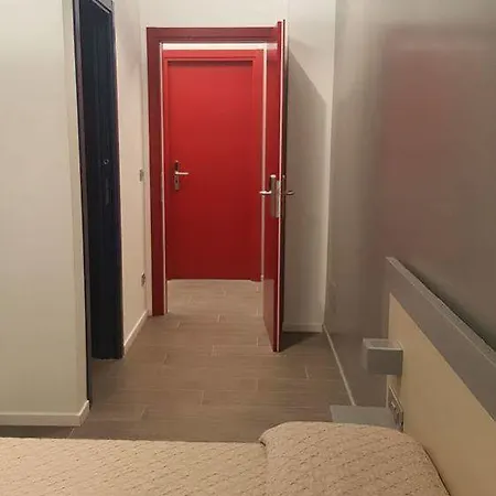 红与蓝酒店 4* 罗马