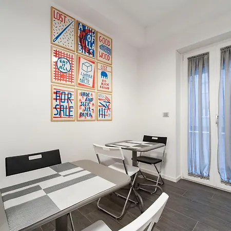 Il Rosso E Il Blu Roma